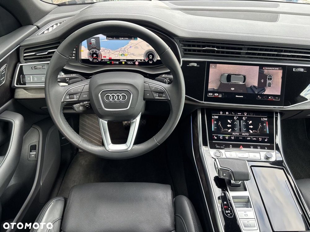 Audi Q8 - 10