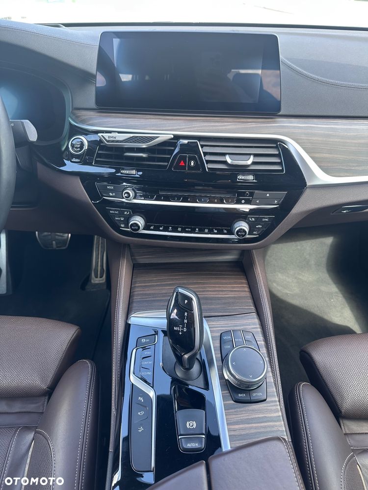 BMW 6GT 630i M Sport - 18