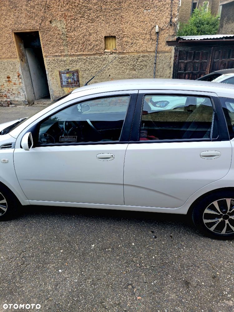 Chevrolet Aveo - 3