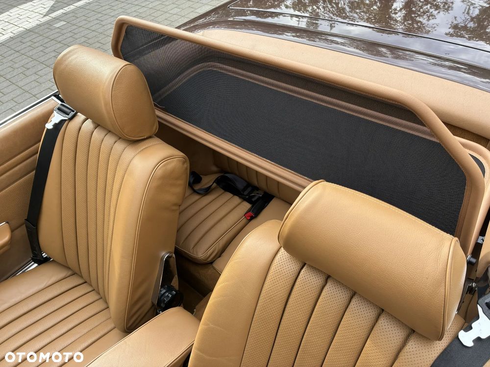 Mercedes-Benz SL - 25