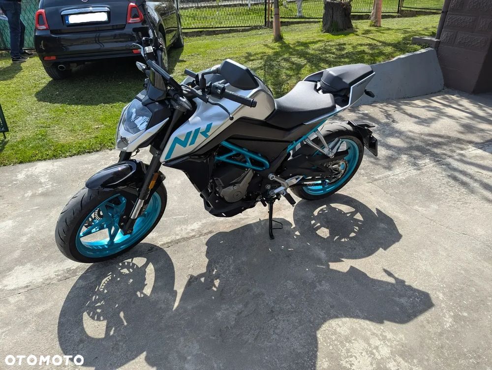 CFMoto 300NK - 1