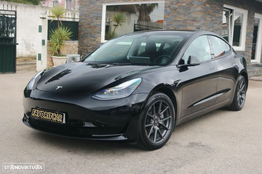 Tesla Model 3 Standard Range Plus RWD - 1