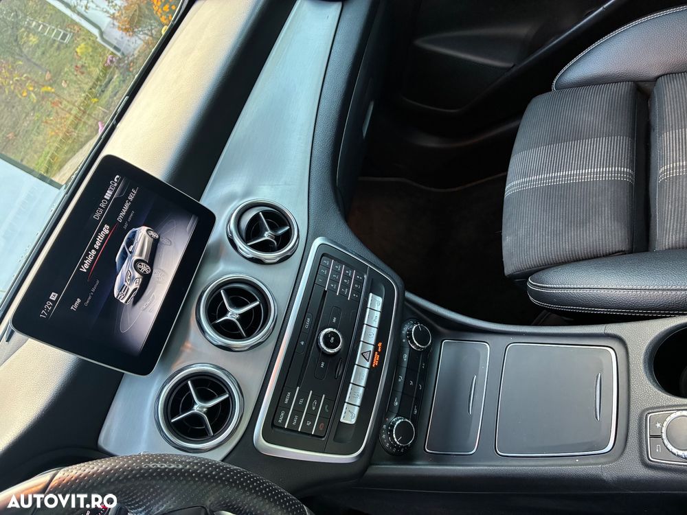 Mercedes-Benz GLA - 4