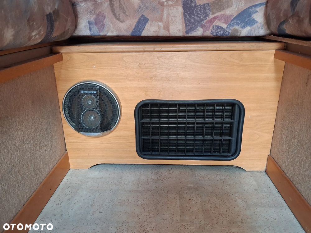 Toyota Hilux polycompsit loge mobile - 18