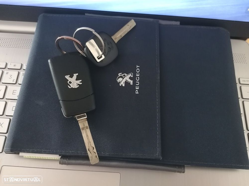 Peugeot 108 1.0 VTi Allure - 12