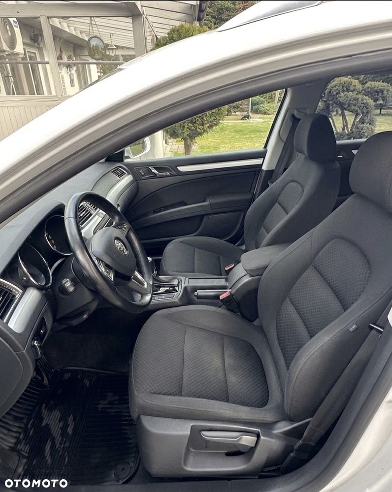 Skoda Superb 2.0 TDI 4x4 Elegance DSG - 13