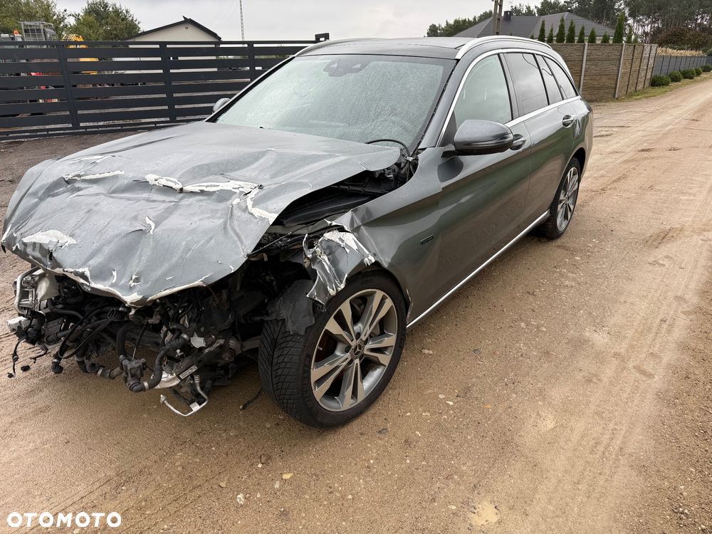 Mercedes-Benz Klasa C 300 de T 9G-TRONIC - 3