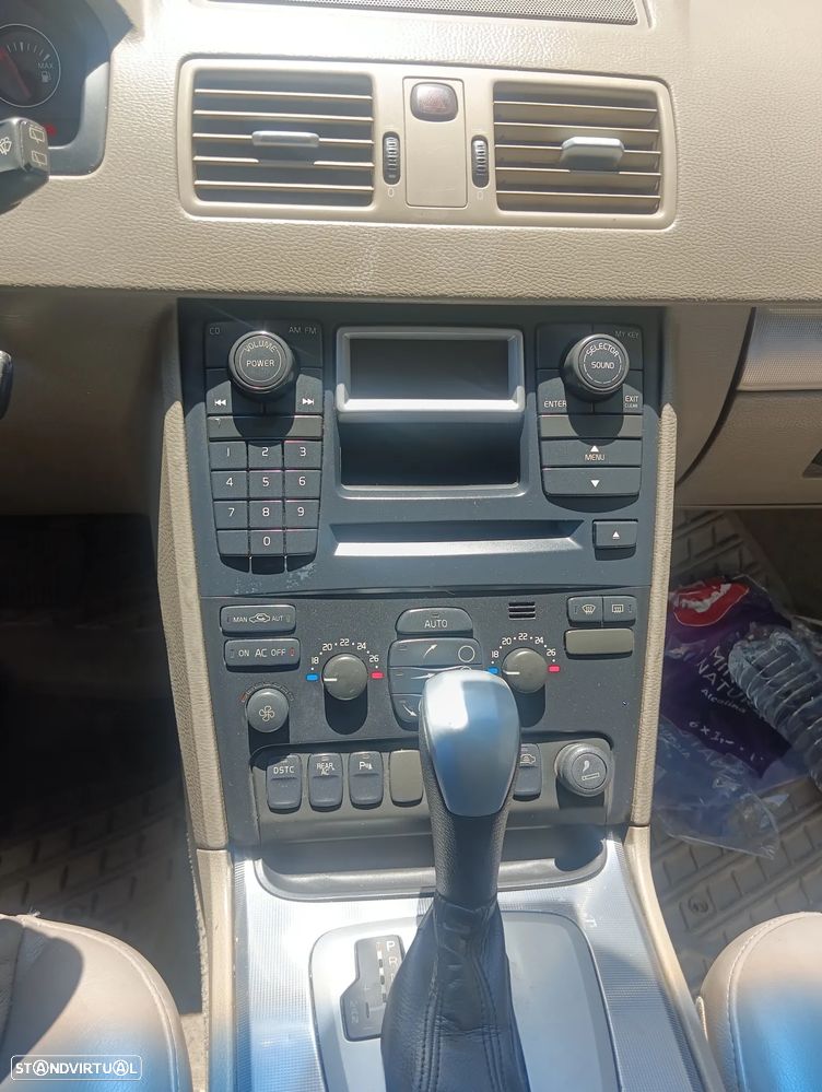 Volvo XC 90 2.4 D5 7L Nivel 2 Auto. - 11