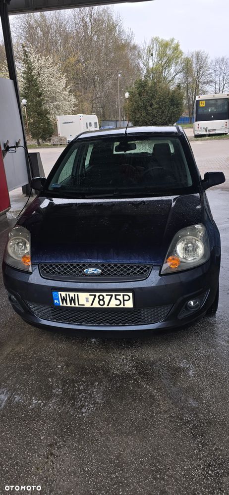Ford Fiesta 1.4 Ambiente - 5