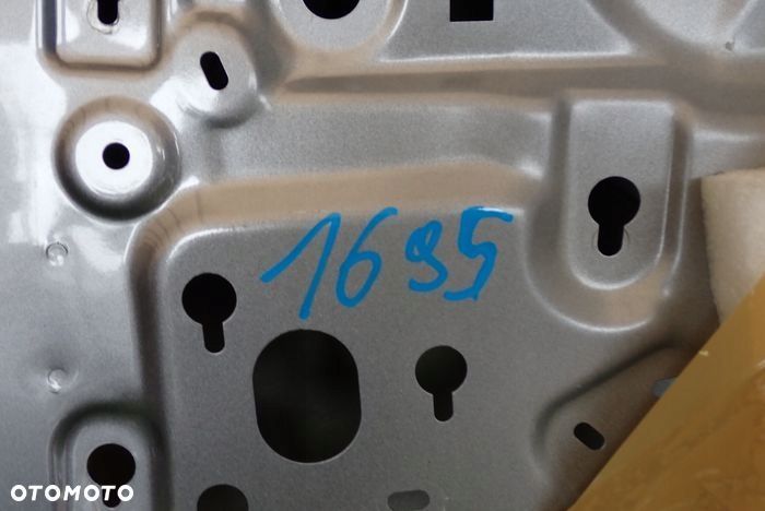 OPEL CORSA F drzwi prawe tylne tył - 11