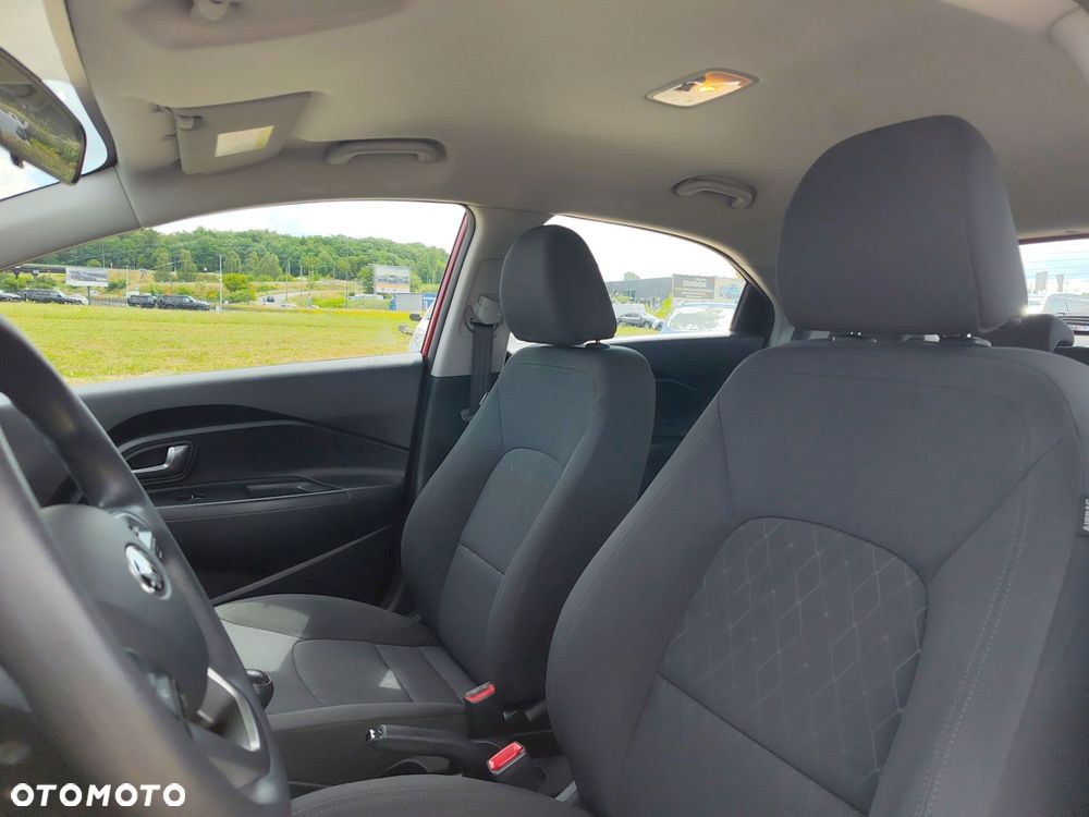 Kia Rio - 11