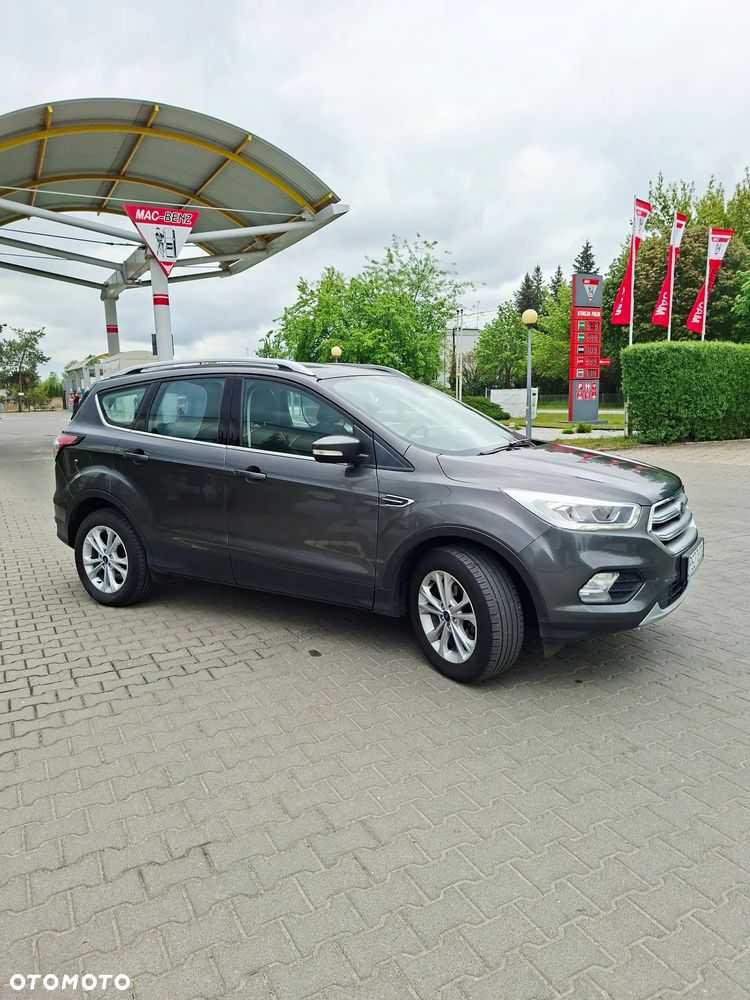 Ford Kuga 1.5 EcoBoost 2x4 Titanium - 12