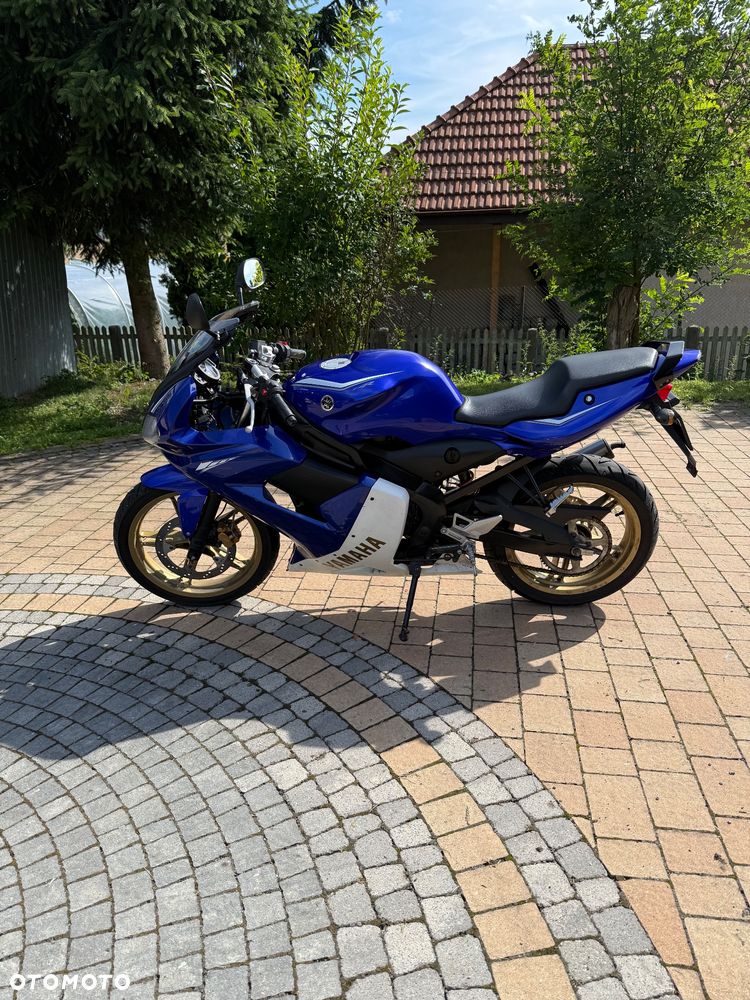 Yamaha TZR - 1