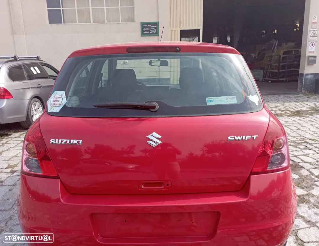 Suzuki Swift 1.3  para pecas  2009 - 1