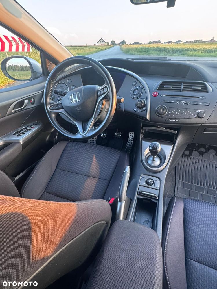 Honda Civic 1.4 i-VTEC Comfort - 9