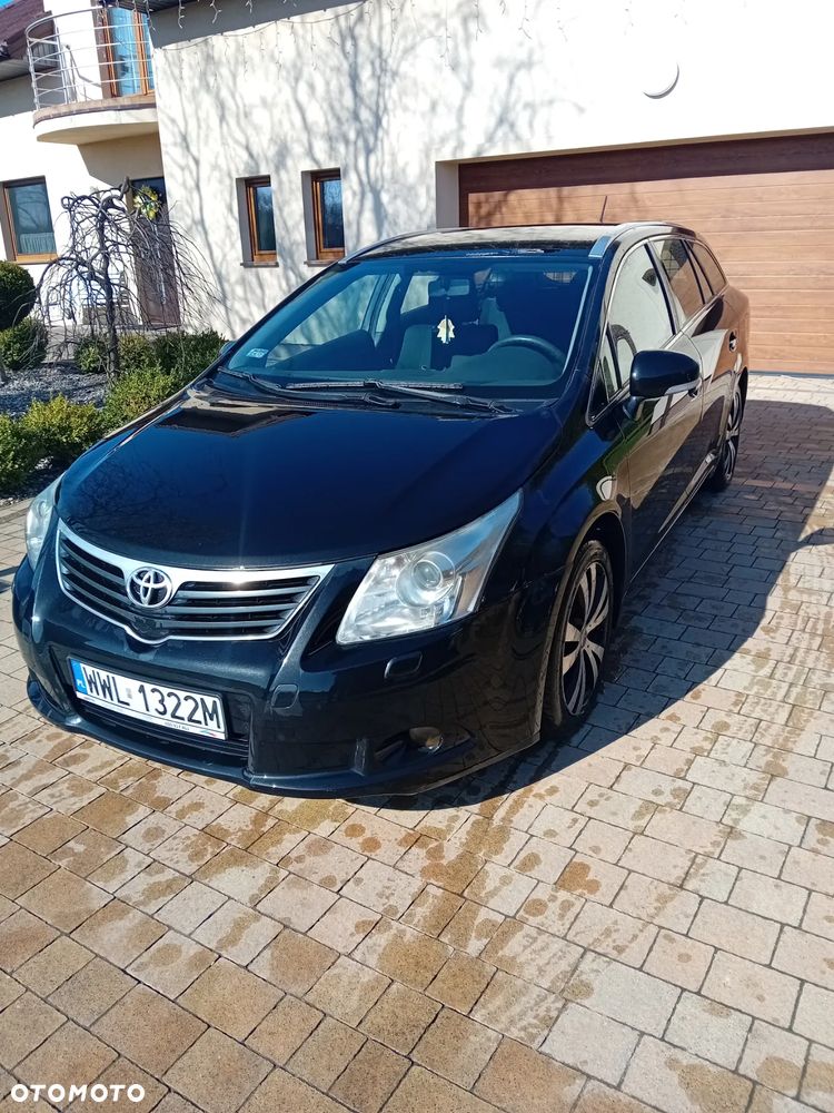 Toyota Avensis 1.6 Luna EU5 - 1