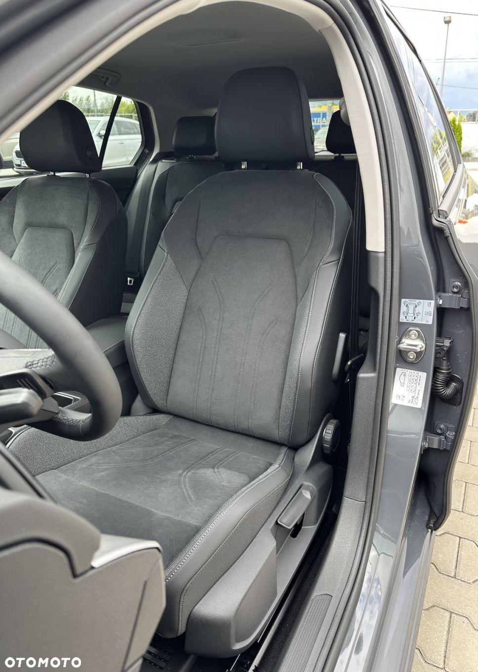 Volkswagen Golf - 12