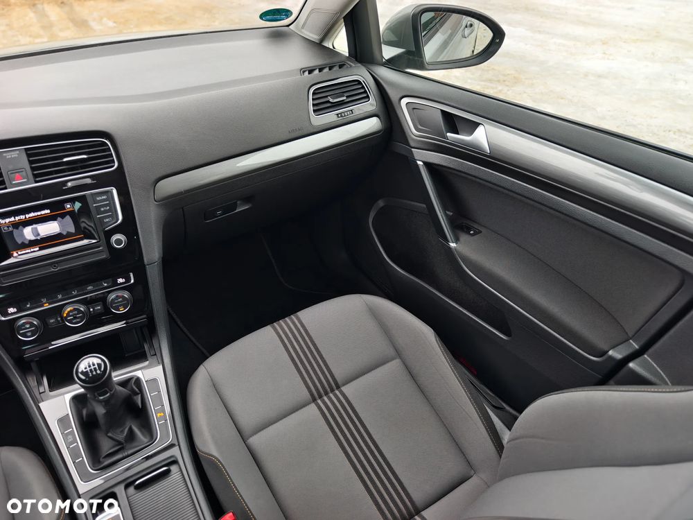 Volkswagen Golf 2.0 TDI BlueMotion Technology Allstar - 15