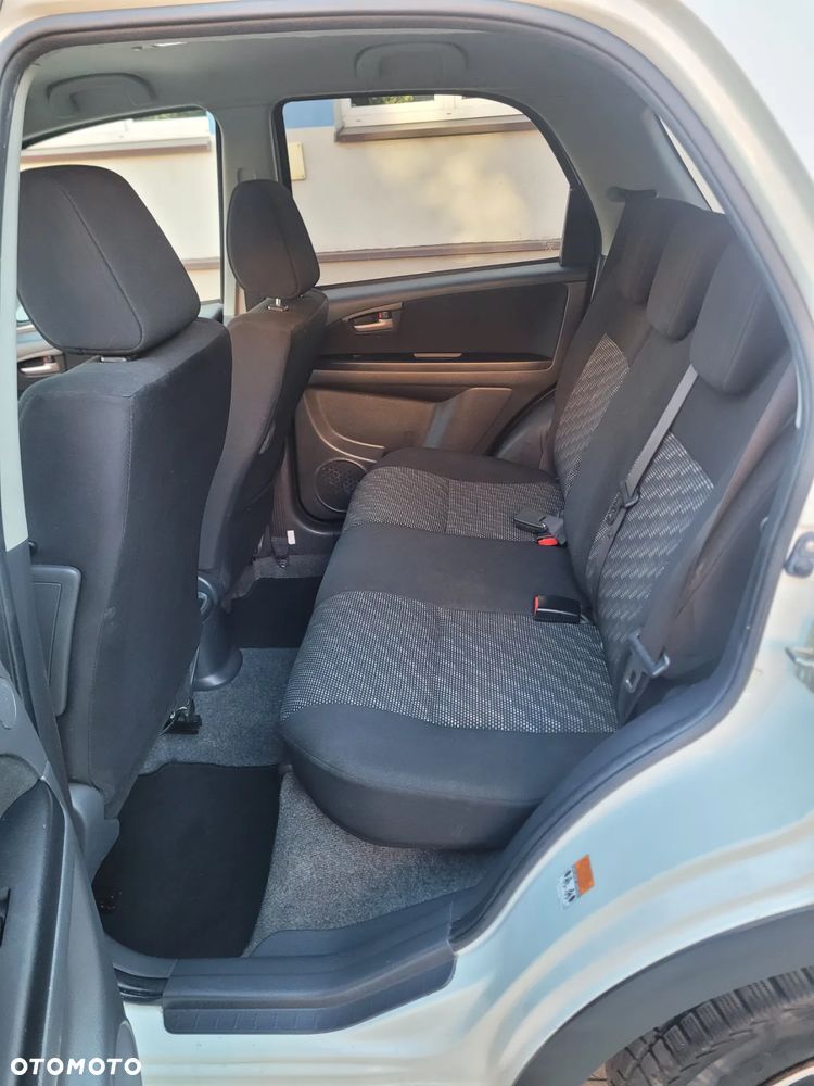 Suzuki SX4 1.6 GS / Premium - 11