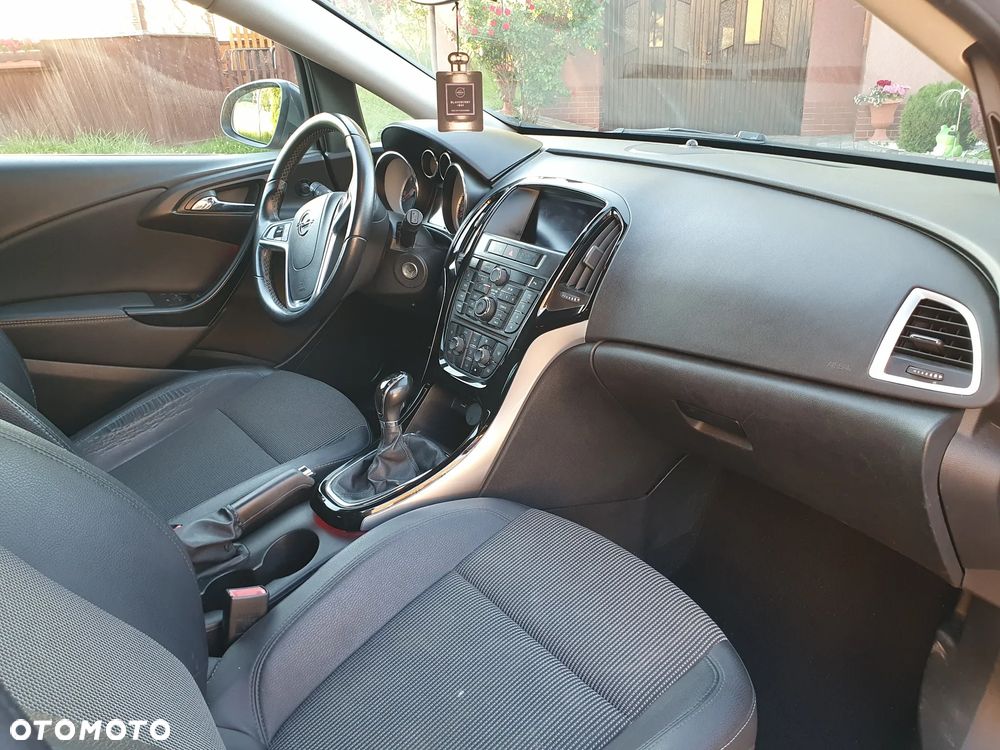 Opel Astra 1.6 CDTI Cosmo - 19