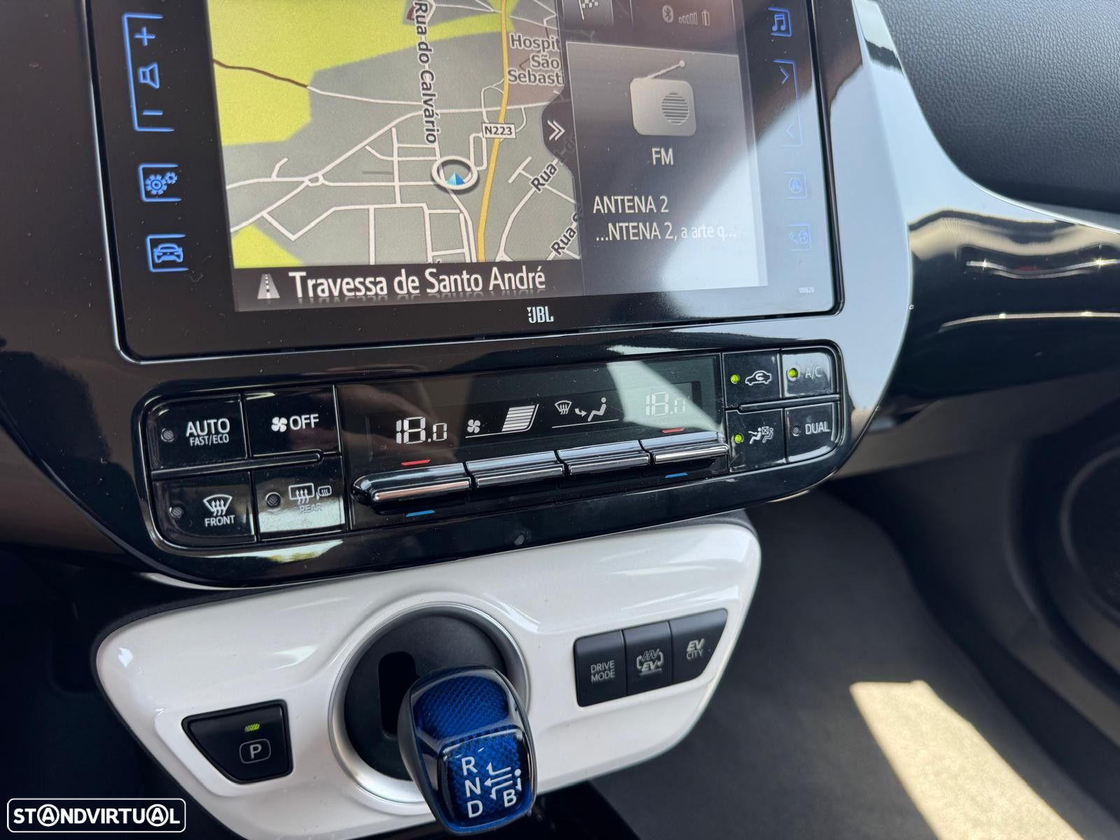 Toyota Prius 1.8 Plug-In Premium - 31