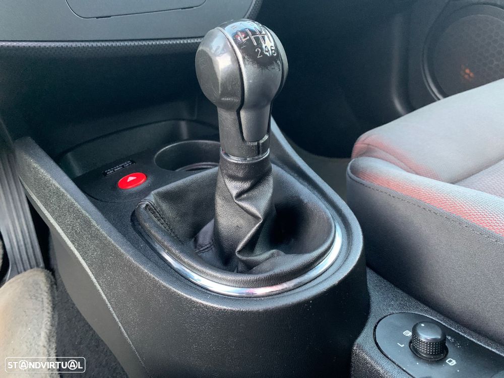 SEAT Leon 2.0 TDI FR DPF - 35