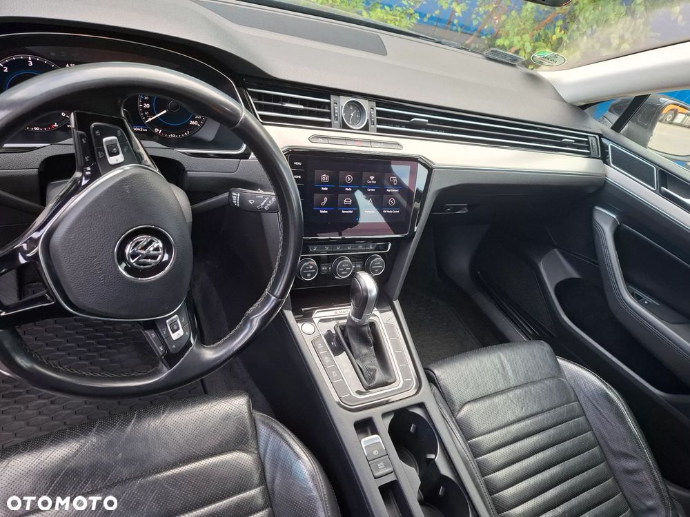 Volkswagen Passat 2.0 TDI Bi-Turbo BMT 4Mot Highline DSG - 8