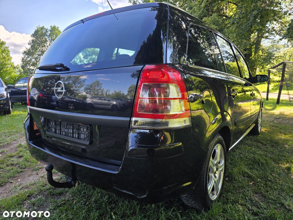 Opel Zafira - 4
