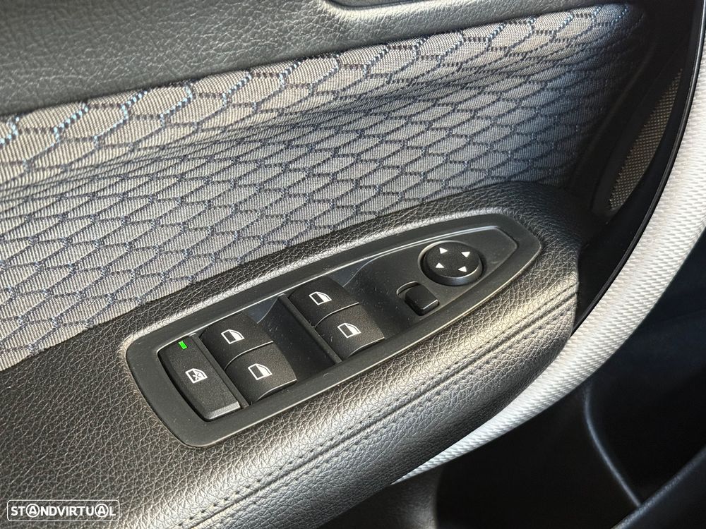 BMW 125 d Pack M - 26