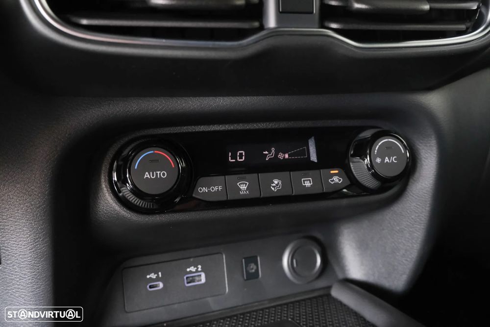 Nissan Juke 1.0 DIG-T N-Connecta NAV. - 32