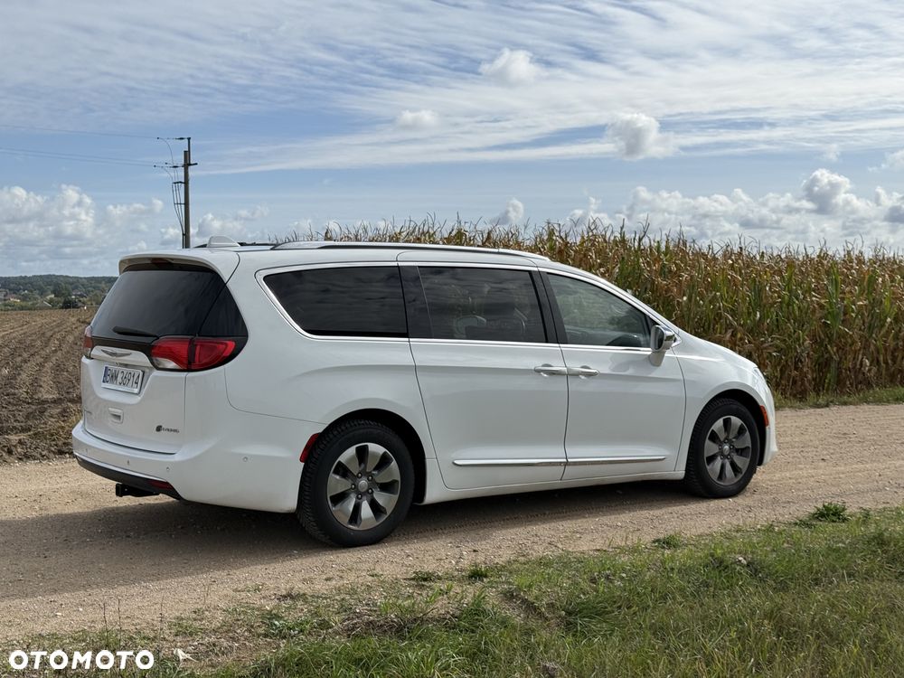 Chrysler Pacifica - 6