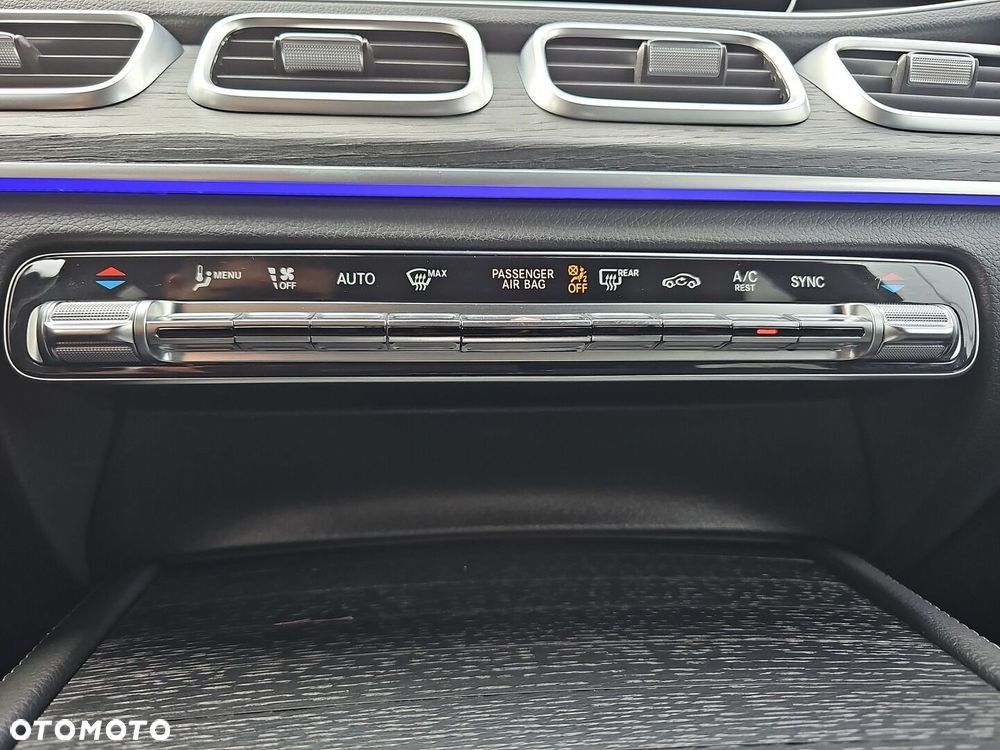 Mercedes-Benz GLE - 26