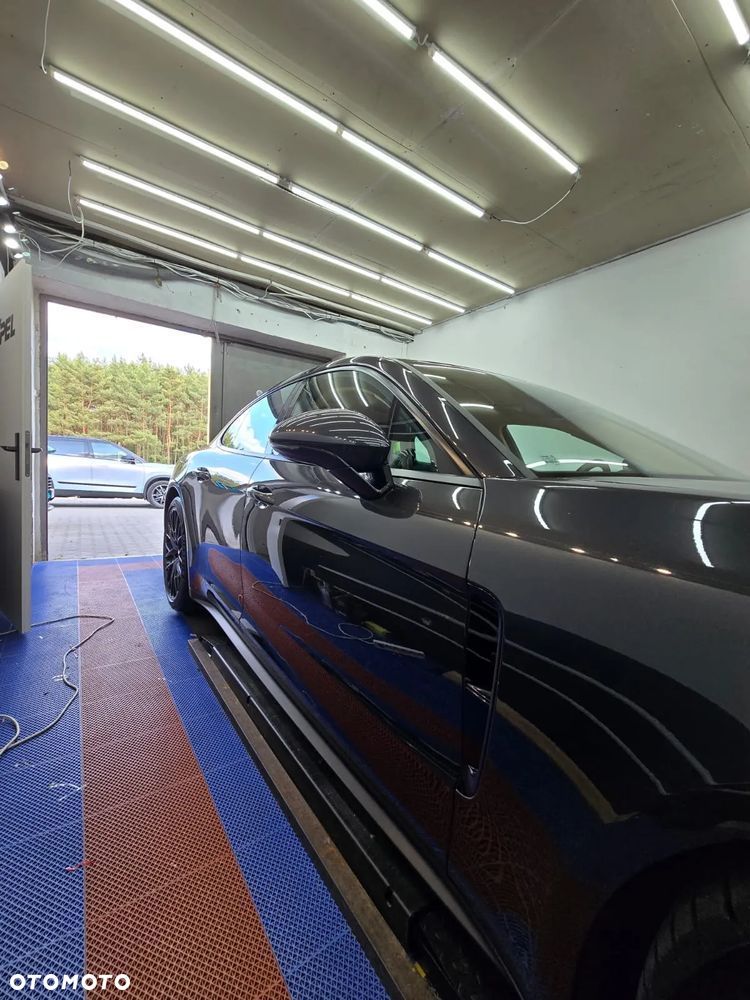 Porsche Panamera 4 - 13
