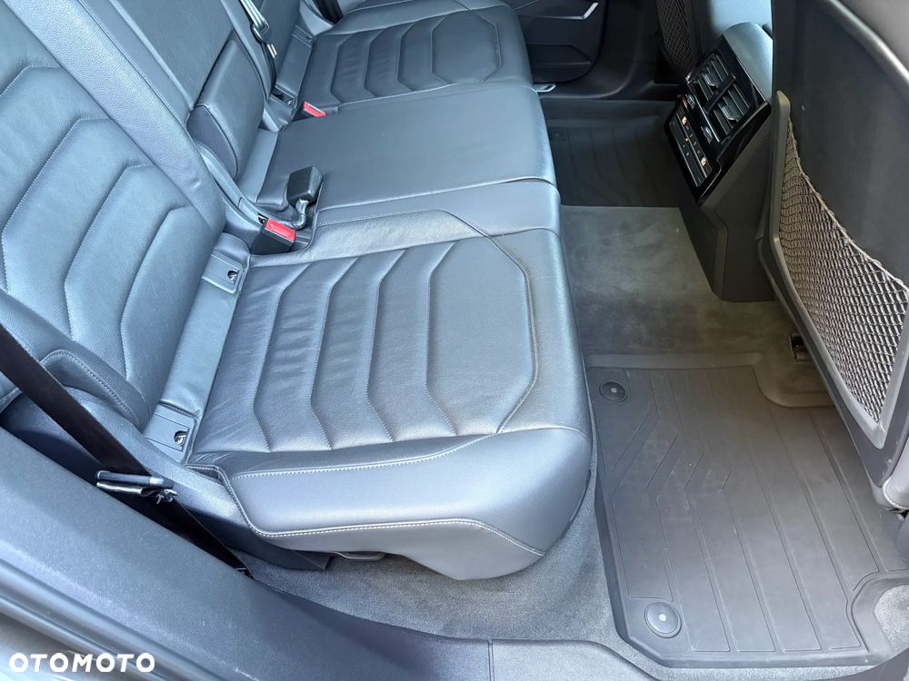 Volkswagen Touareg 3.0 V6 TDI SCR 4Mot - 27