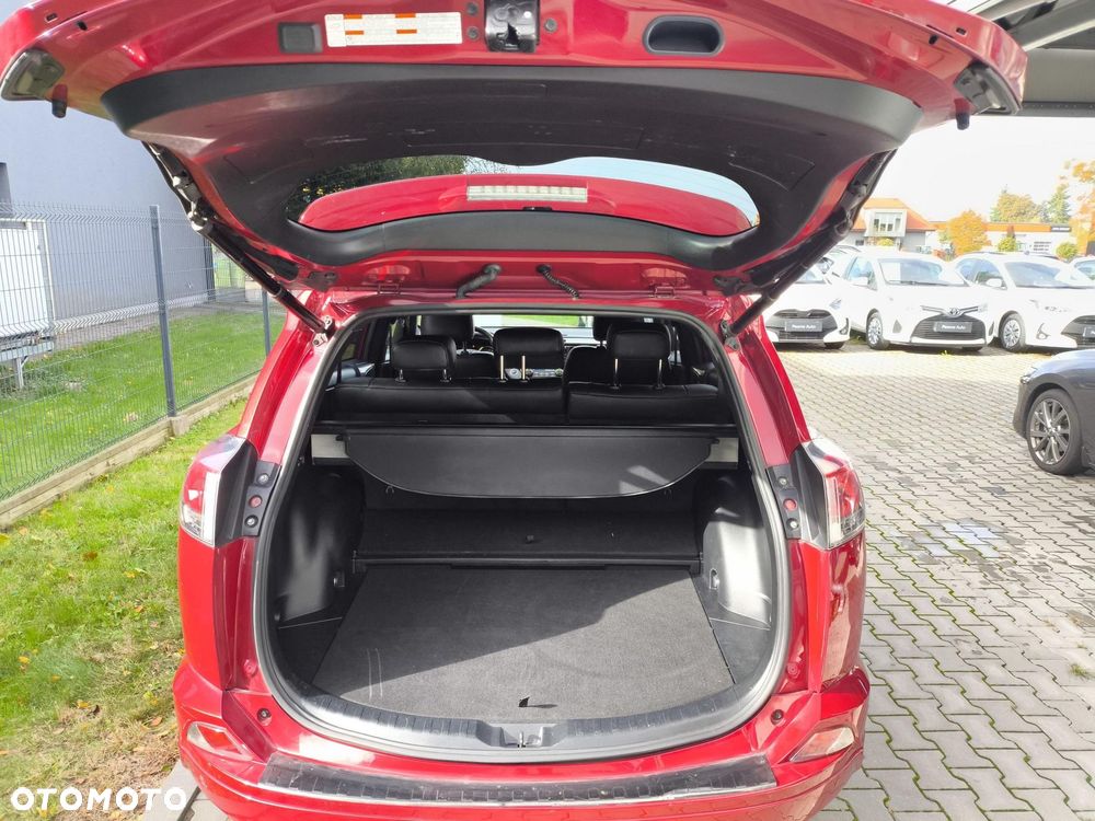Toyota RAV4 - 13