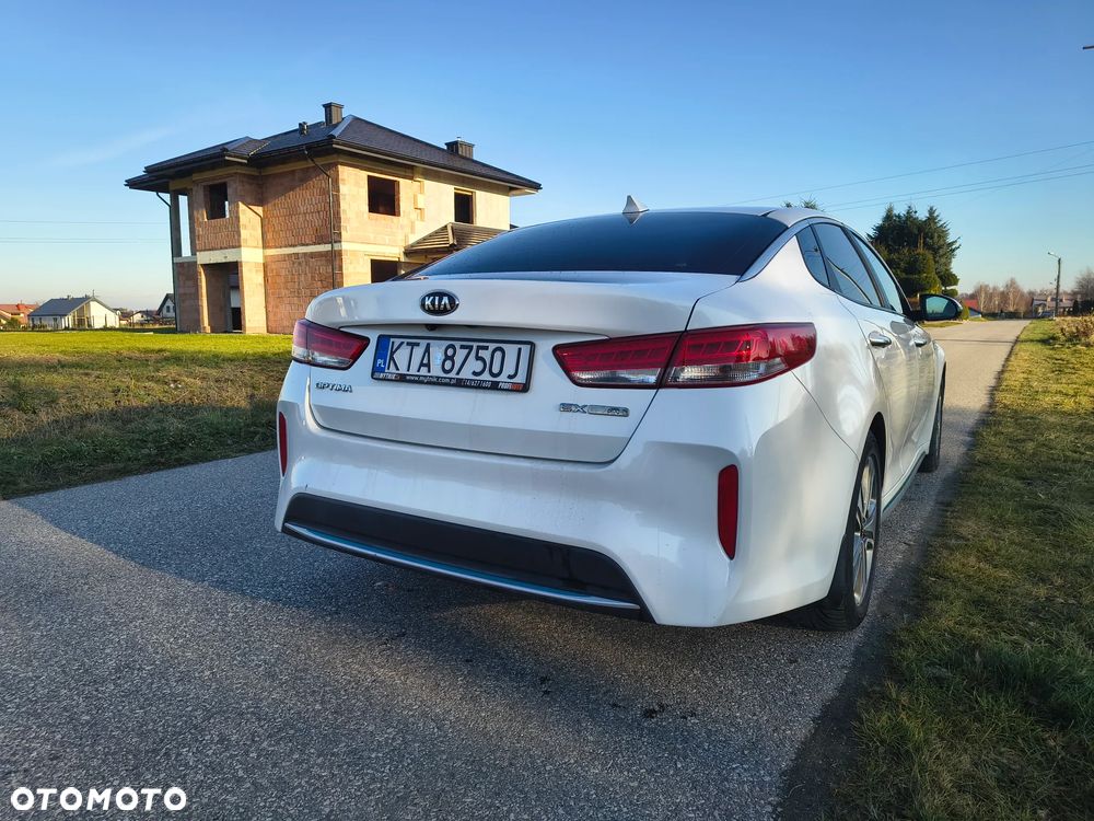 Kia Optima Plug-in Hybrid - 6