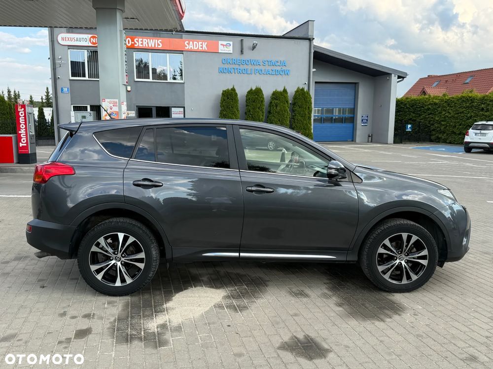 Toyota RAV4 - 10