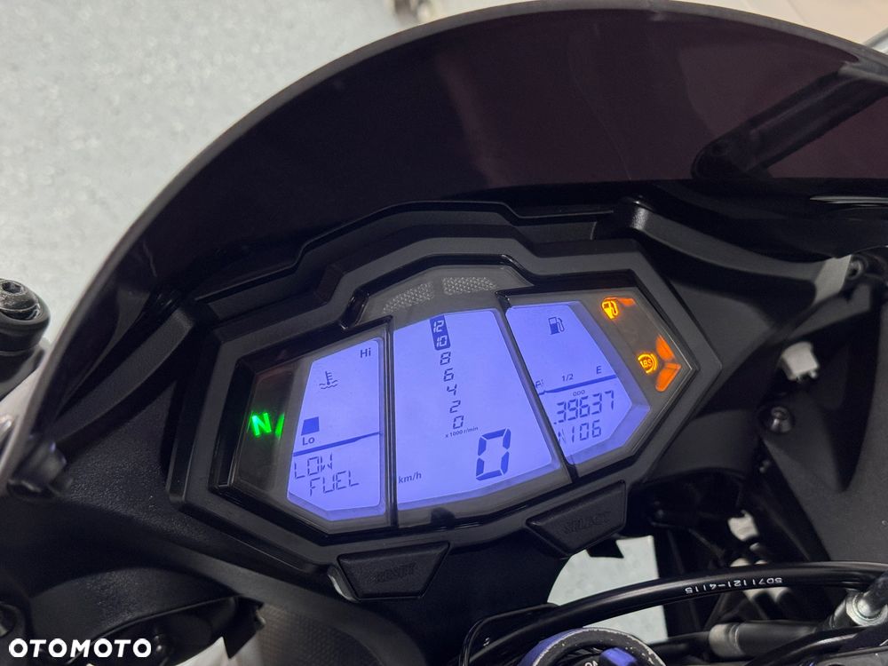 Yamaha R125 - 21
