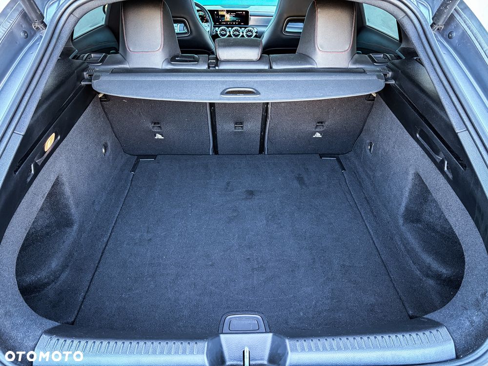 Mercedes-Benz CLA 250 4Matic 8G-DCT AMG Line Advanced Plus - 14