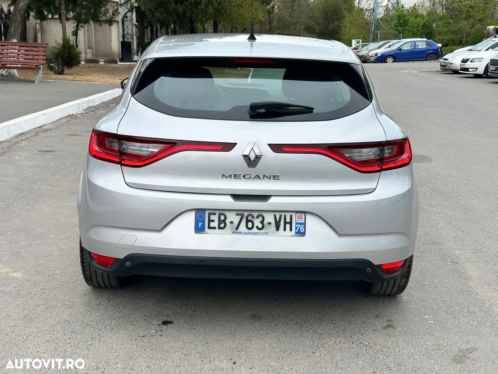 Renault Megane ENERGY TCe 130 PLAY - 6