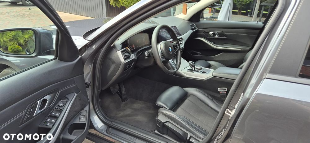BMW Seria 3 320d xDrive Edition M Sport Shadow - 9