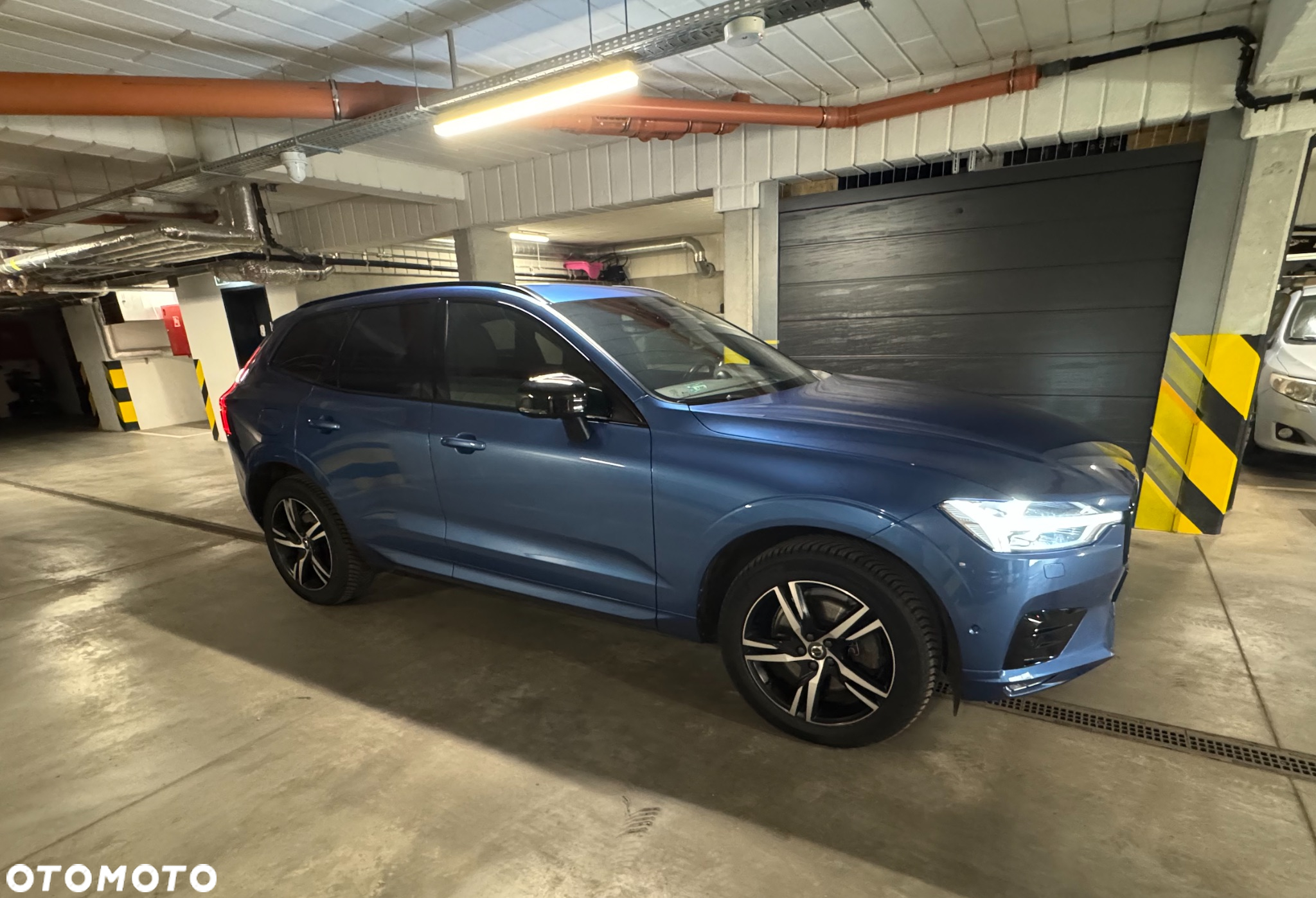 Volvo XC 60 D5 AWD R-Design - 14