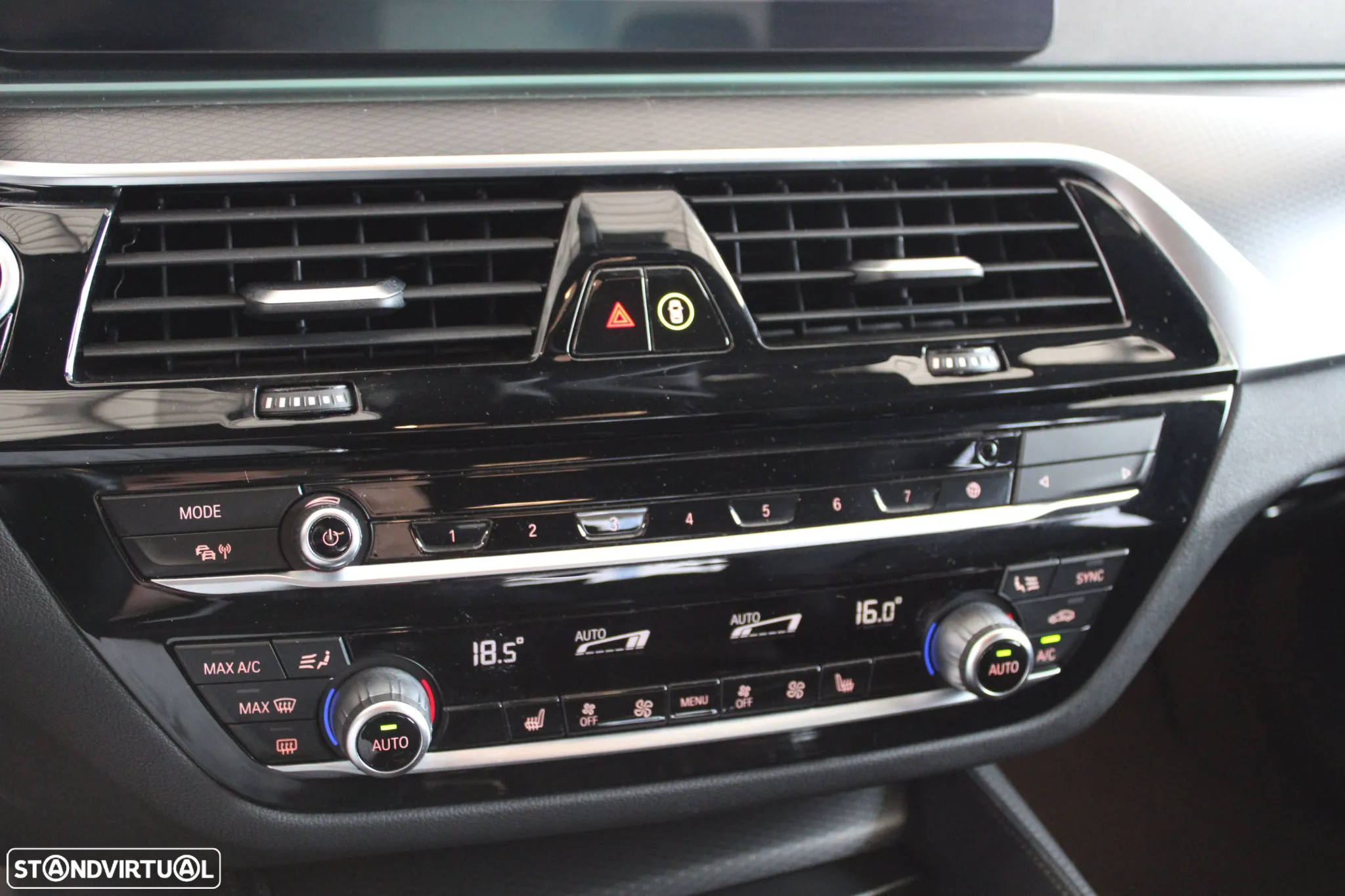BMW 530 e Pack Desportivo M - 17