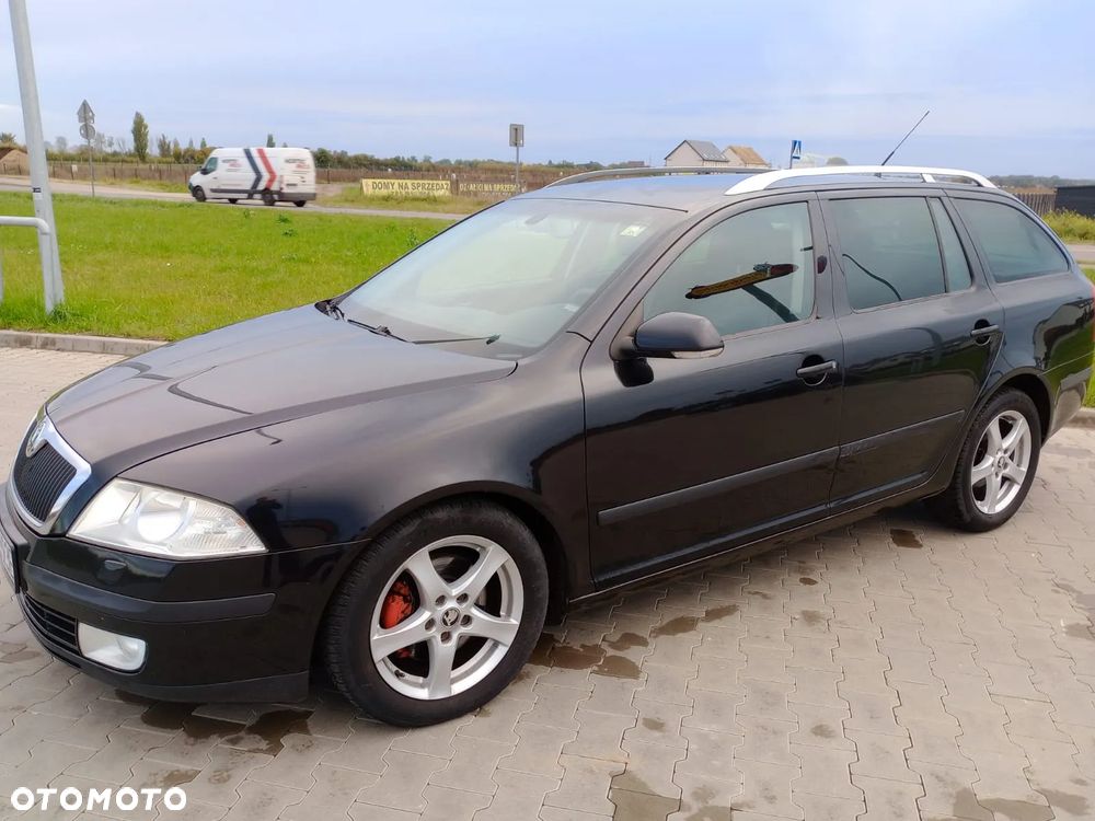 Skoda Octavia Combi 2.0 TDI DSG Elegance - 4