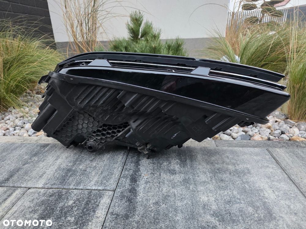 vw touareg iii 3 760 761 r line lampa prawa przód full led matrix black 761941082a - 8