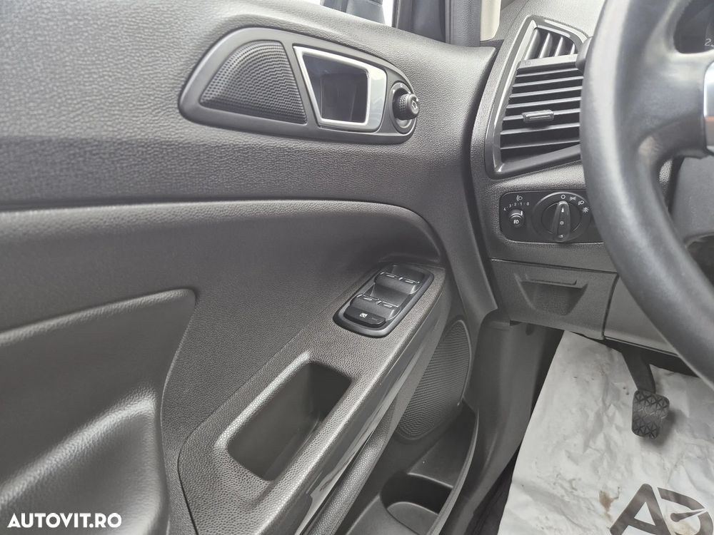 Ford EcoSport 1.0 EcoBoost Titanium - 13