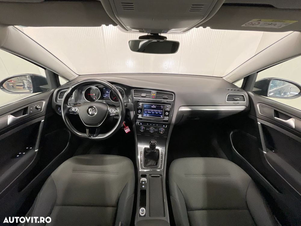 Volkswagen Golf 1.6 TDI Comfortline - 7