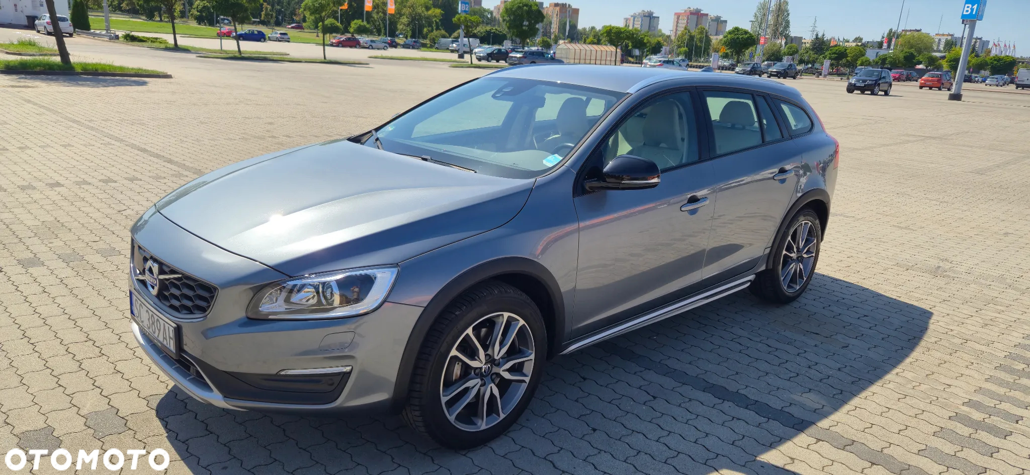 Volvo V60 Cross Country T5 AWD Summum - 3