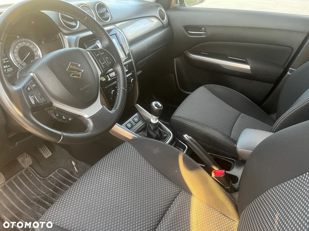 Suzuki Vitara 1.4 Boosterjet Premium 2WD - 7