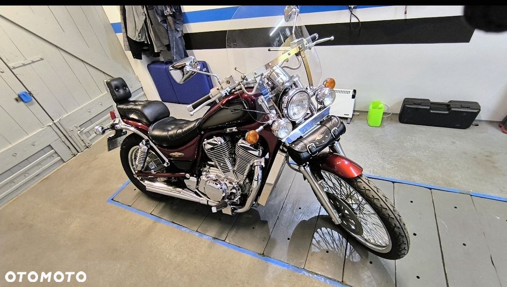 Suzuki Intruder - 5